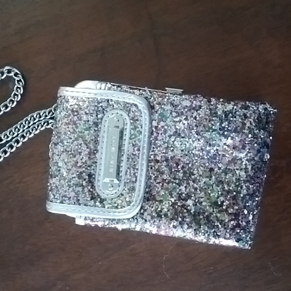 Nine West cross-over wallet - Picture 2 of 5